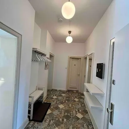 Schoene In Innenstadt * Neumünster