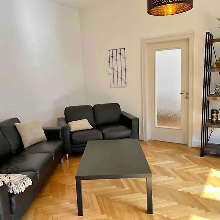 Schoene In Innenstadt Apartmán *